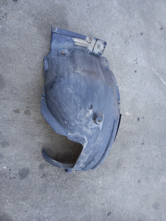 Carenaj roata stanga fata BMW E90 cod produs:51717