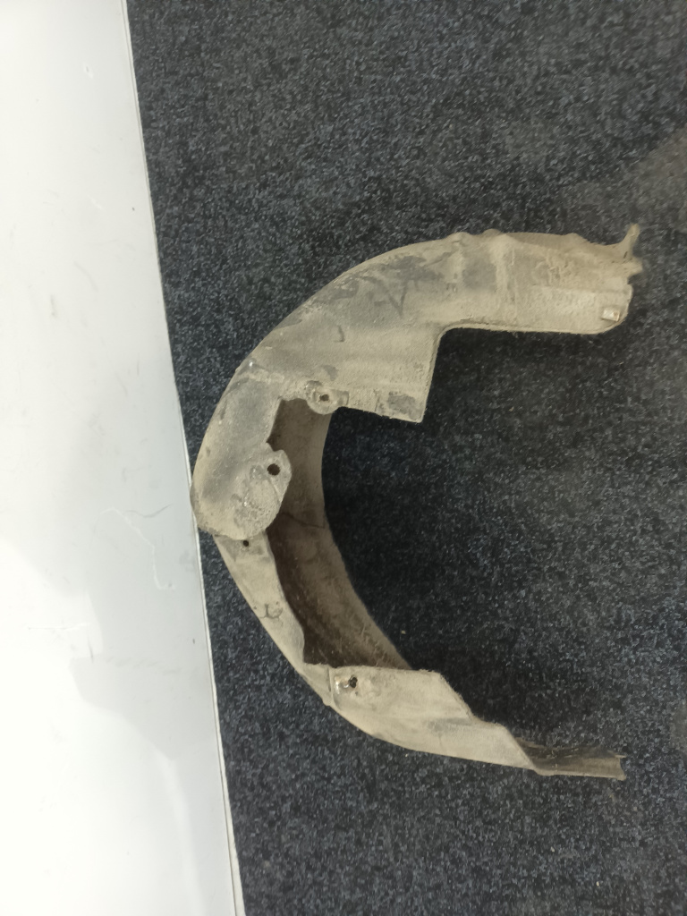 Carenaj roata stanga spate Alfa Romeo 15
