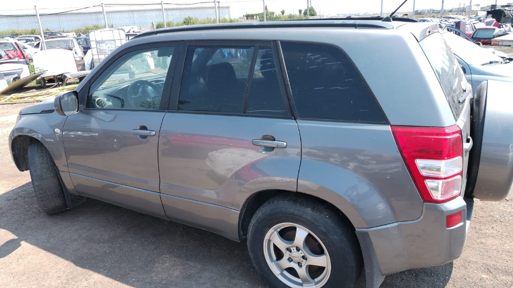Carenaj roata stanga spate Suzuki Grand Vitara 2006 1.9 TDI 95KW/130CP F9Q-B2-64 250.080KM