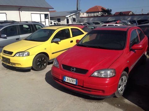 Carenaj stanga/dreapta Opel Astra G