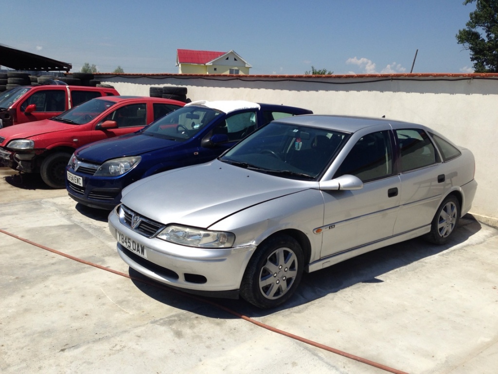 Carenaj stanga/dreapta Opel Vectra B