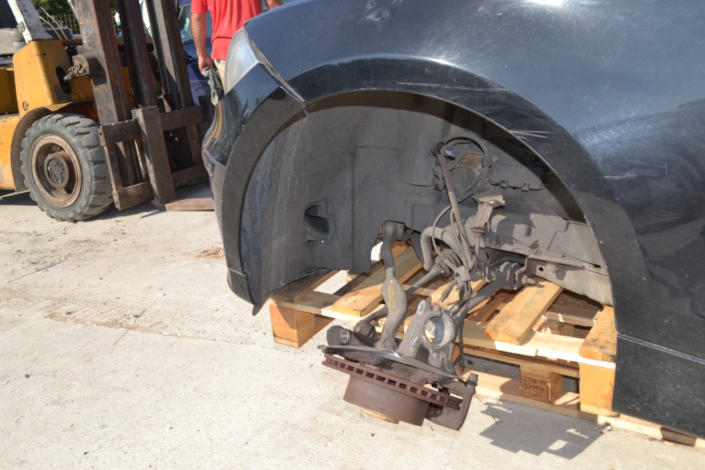 Carenaj stanga fata BMW 118 D E81/E87 2005