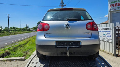 Carlig remorcare complet Vw Golf 5 Hatch