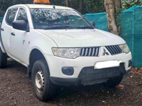 Carlig remorcare Mitsubishi L200 2012 pick up 2.5