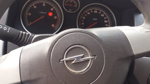Carlig remorcare Opel Astra H 2005 Carav