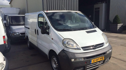 Carlig remorcare Opel Vivaro 2006 duba 1