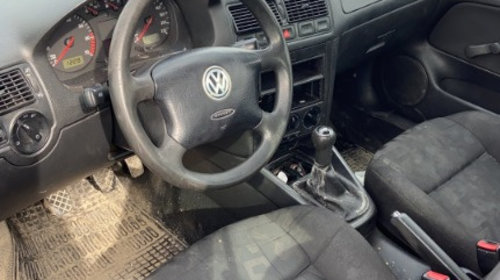 Carlig remorcare Vw Golf 4