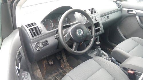 Carlig remorcare VW Touran 2006 Hatchbac