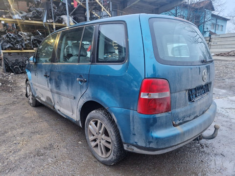 Carlig tractare + priza Vw Touran 1T an 2005