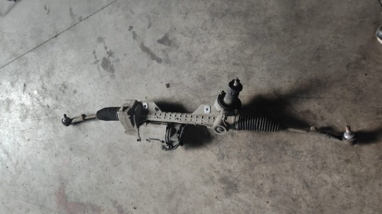 Caseta directie BMW 116d seria 1 2.0 d , cod motor N47 , an 2011 cod 780679495 / 7806177428