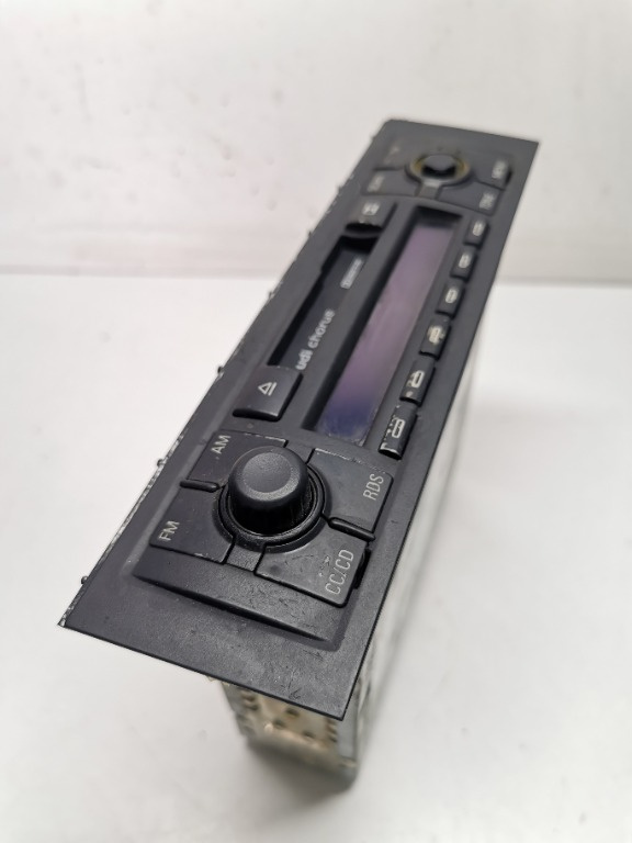 Casetofon Audi A4 B6 B7 radio 8E0035152