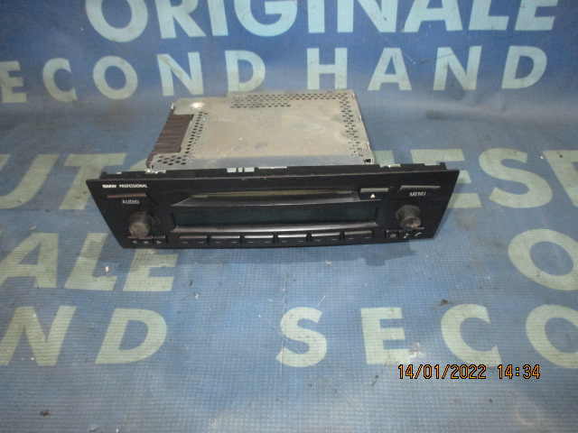 Casetofon BMW E90 2006; 6975013 (display defect)
