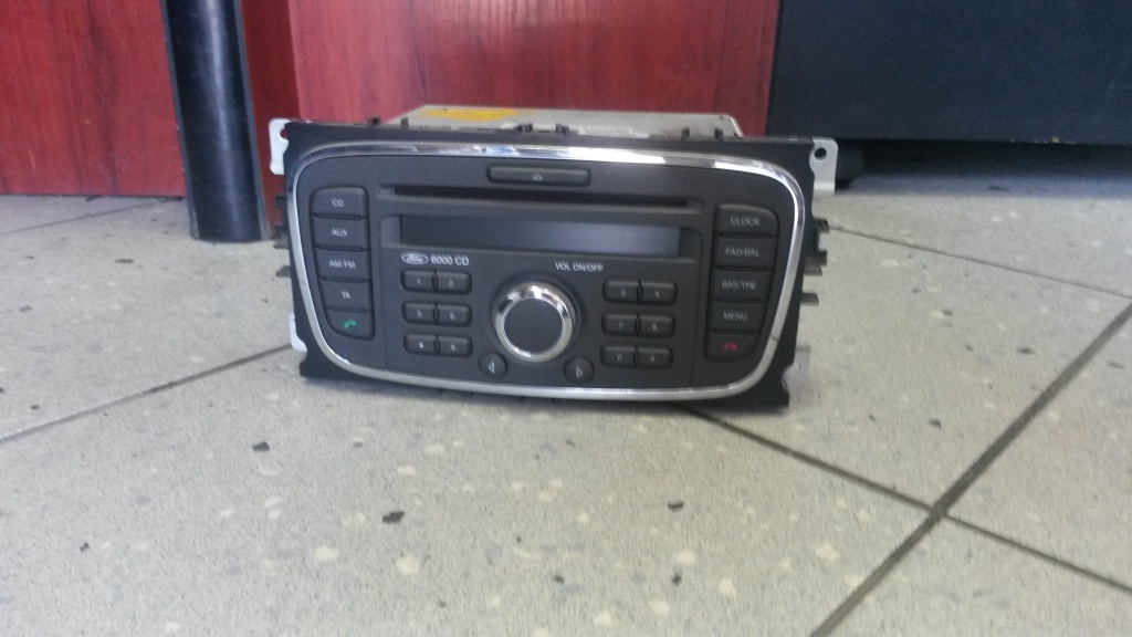 Casetofon cu CD ford focus 2007