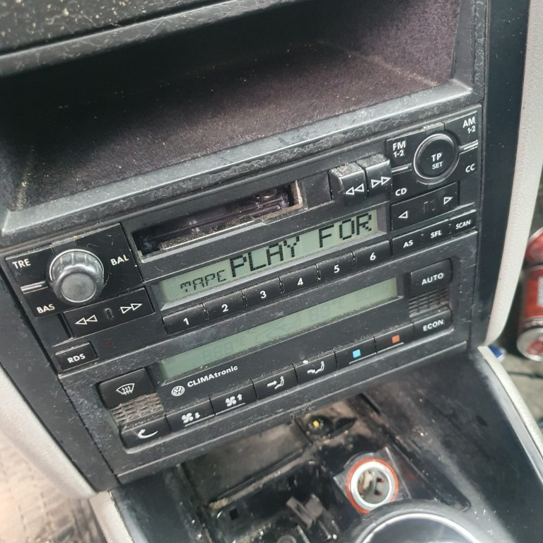 Casetofon original Golf 4