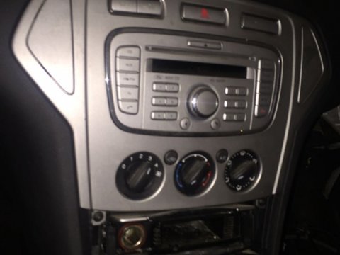 Casetofon radio cd Ford Mondeo MK4 am si codul de casetofon