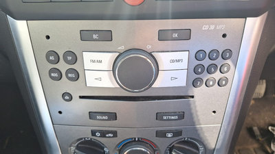 Casetofon / Radio CD player Opel Antara 4x4 Faceli