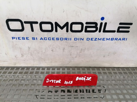 Catadioptru reflectorizant dreapta spate Dacia Duster: 8200384036 [Fabr 2009-2017]