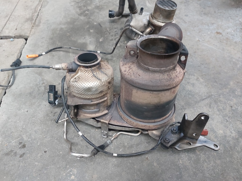 Catalizator cu filtru particule Octavia 3/Leon 3/A3 8V/Golf 7 1.6 tdi