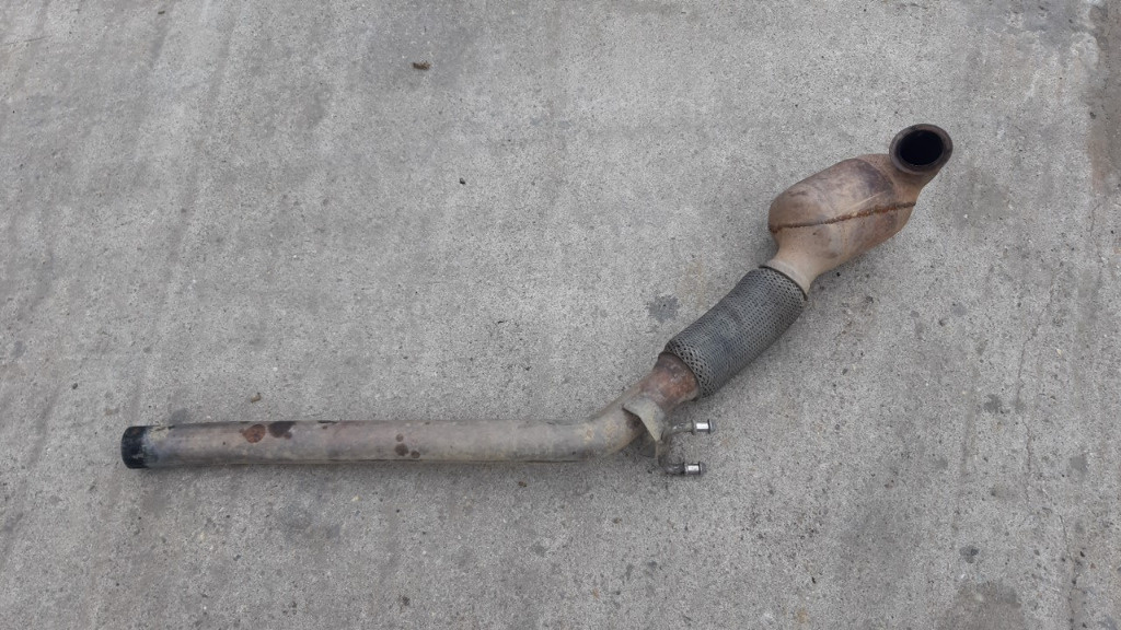Catalizator gol cu racord flexibil VW Golf 5.