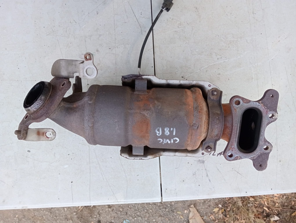 Catalizator honda civic sedan 8 . motor 