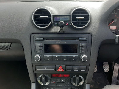 CD player Audi A3 8P 2007 Hatchback 2.0TDI Sportba