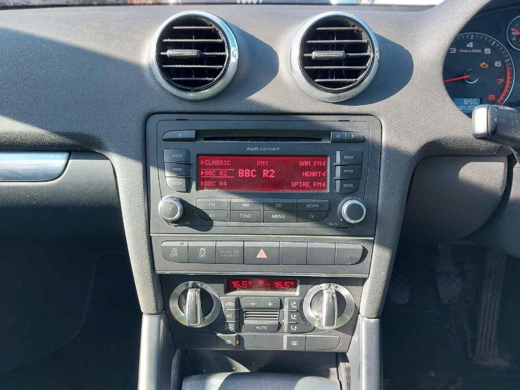 CD player Audi A3 8P 2011 HATCHBACK 1.4 TFSI CAXC