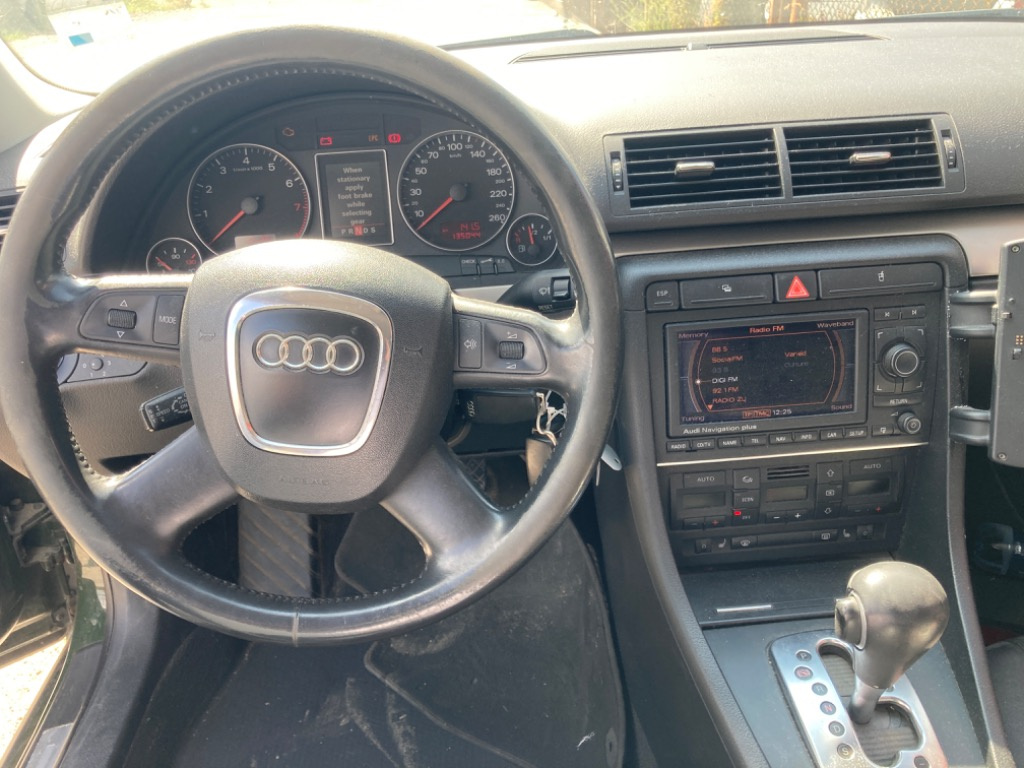 CD player Audi A4 B7 2007 Combi 1.8