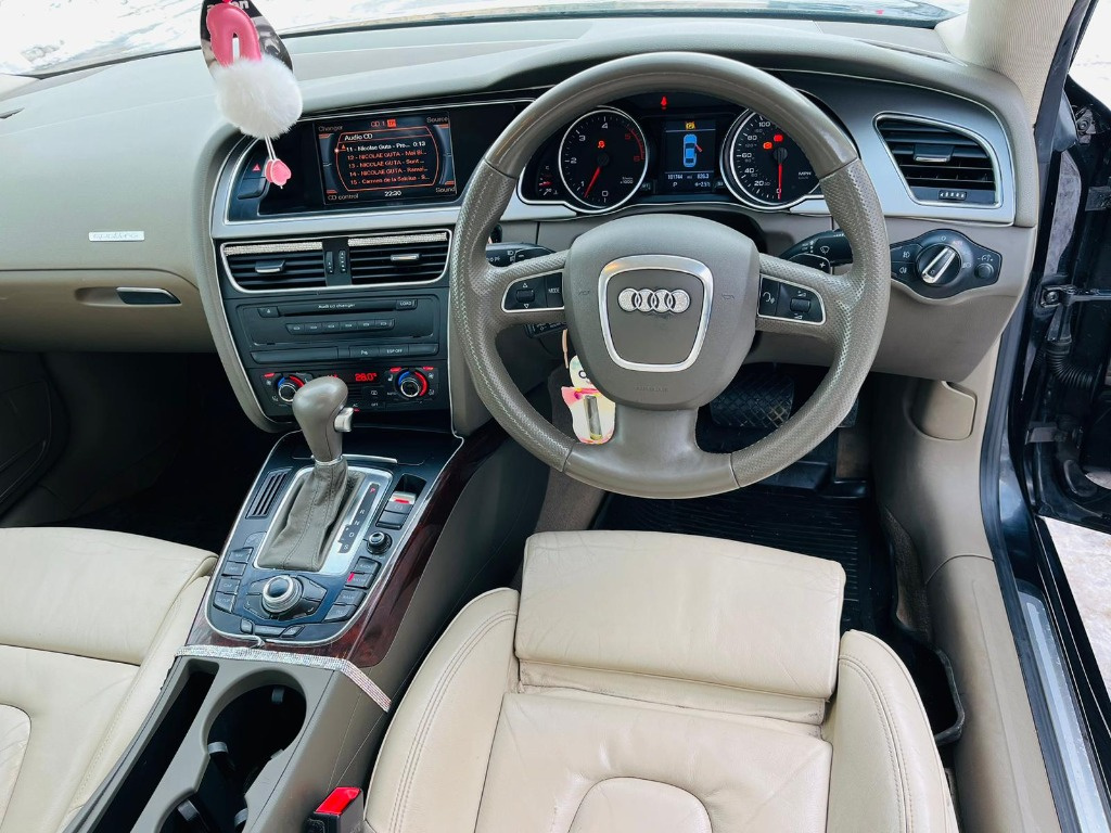 CD player Audi A5 2009 Coupe 3.0 tdi