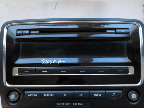 CD player auto SKODA SUPERB III Estate (3T5) [ 2009 - 2015 ] OEM 3t0035161