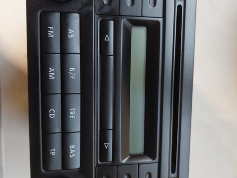 CD player auto VOLKSWAGEN POLO CLASSIC (6KV2) [ 1995 - 2009 ] OEM 6q0035152g