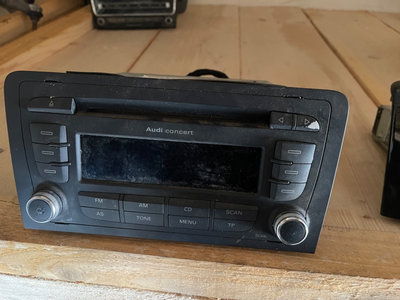 CD Player cu cod Audi A3 8P 2004-2007 cod: 8P00351