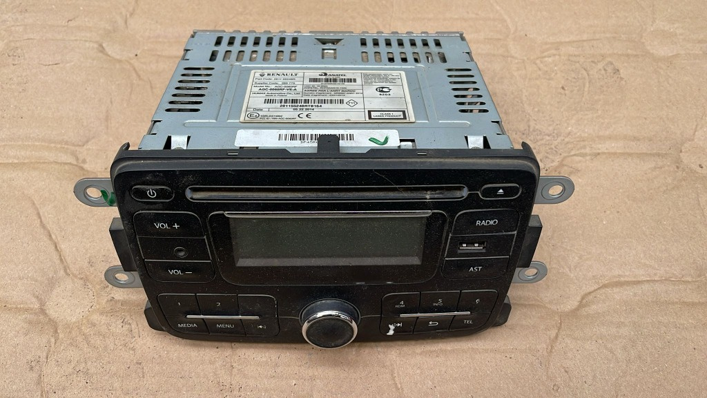 Cd player Dacia Logan 2014 281155248R