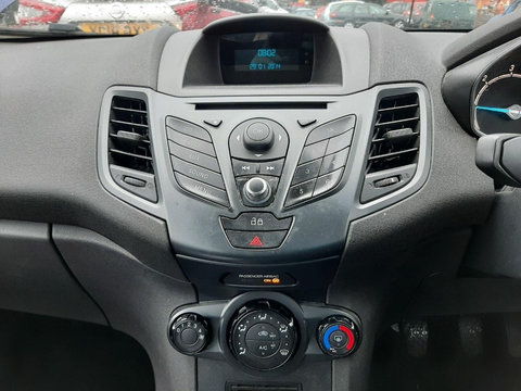 CD player Ford Fiesta 6 2014 Hatchback 1.5 SOHC DI