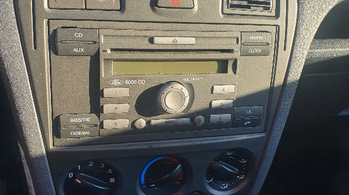 CD player Ford Fusion 2005 Hatchback 1.4