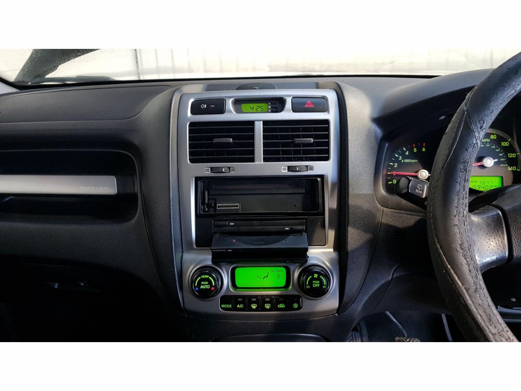 CD player Kia Sportage 2006 SUV 2.0 CRDi