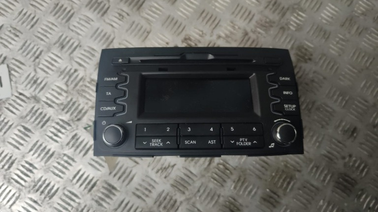 Cd player Kia Sportage 4WD 2.0 CRDI cod motor D4HA transminie automata ,an 2011 cod 96160-3U230