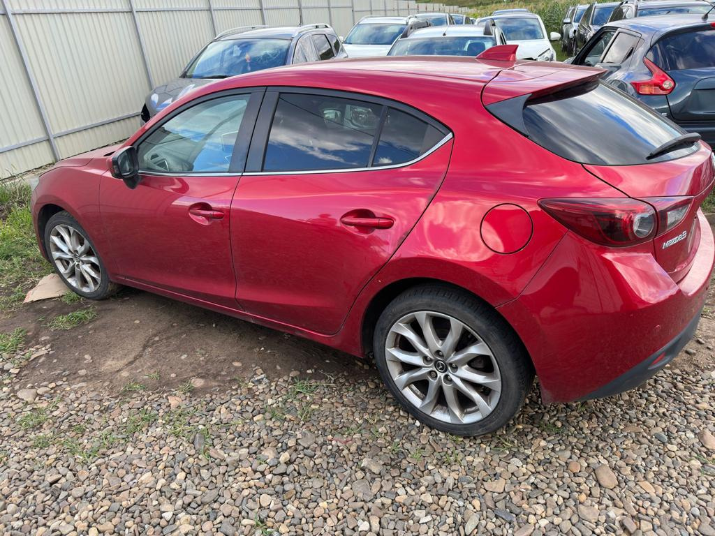 CD player Mazda 3 2014 Hatchback 2.2