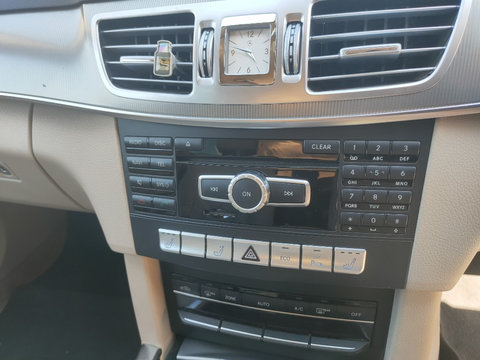 CD player Mercedes E-Class W212 2015 Combi 2.2