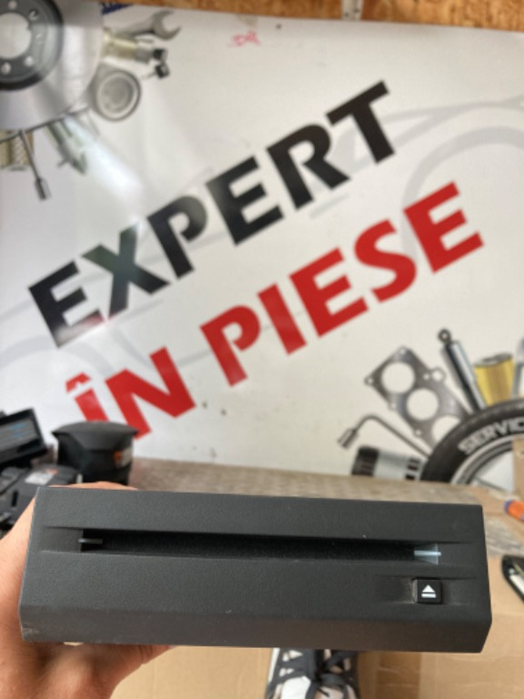 CD player modul Opel Astra K cod 84016433