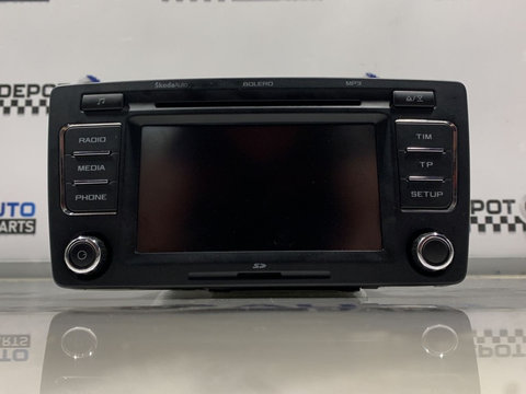 CD player MP3 cu touch screen Skoda Octavia 2 cod 1Z0 035 156 F