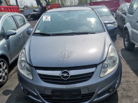 CD player Opel Corsa D 2009 Hatchback 1.2 benzina