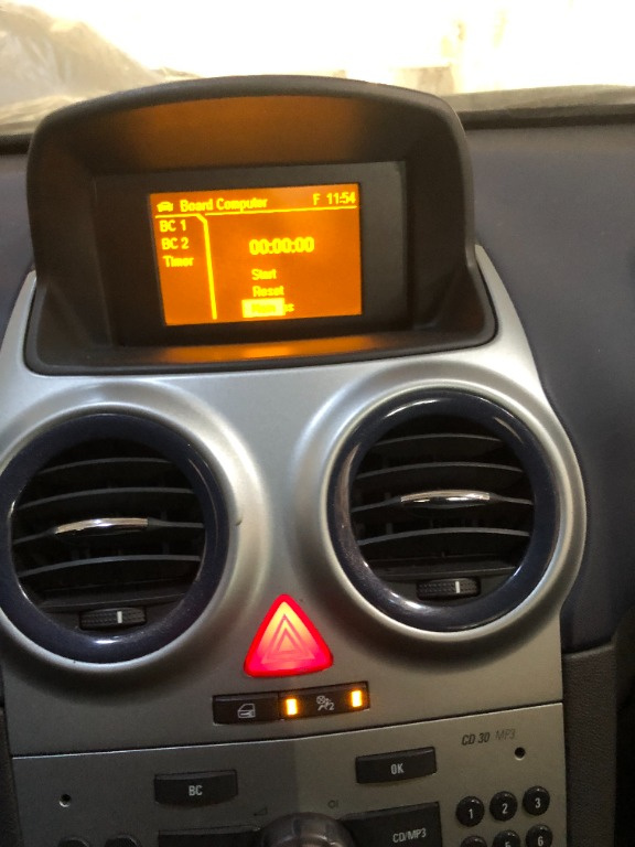 CD player Opel Corsa D 2010 hatchback 1.
