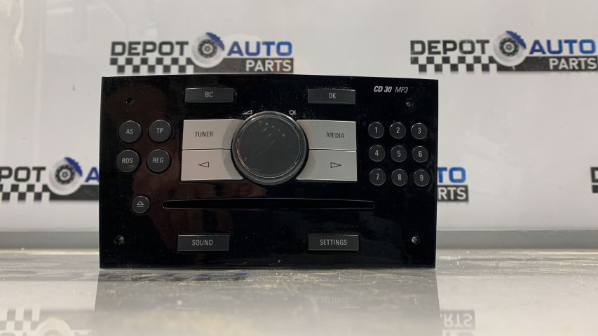 CD PLAYER OPEL ZAFIRA 2013 (id: 441)