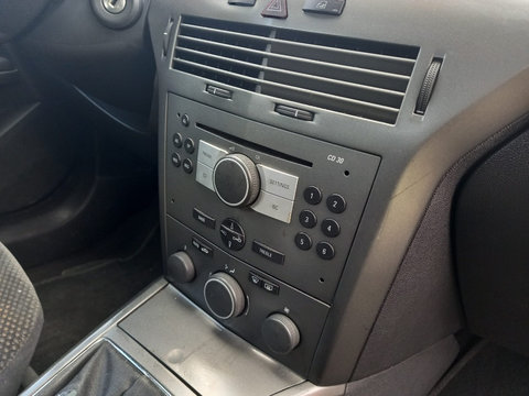 Cd player original CD 30 Opel Astra H Zafira B