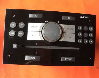 CD Player Radio MP3 Black Piano Opel Astra H 2004-