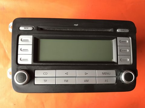 CD player Radio MP3 VW Passat B6/ Golf 5 2004-2009 Cod: 1K0035186AD