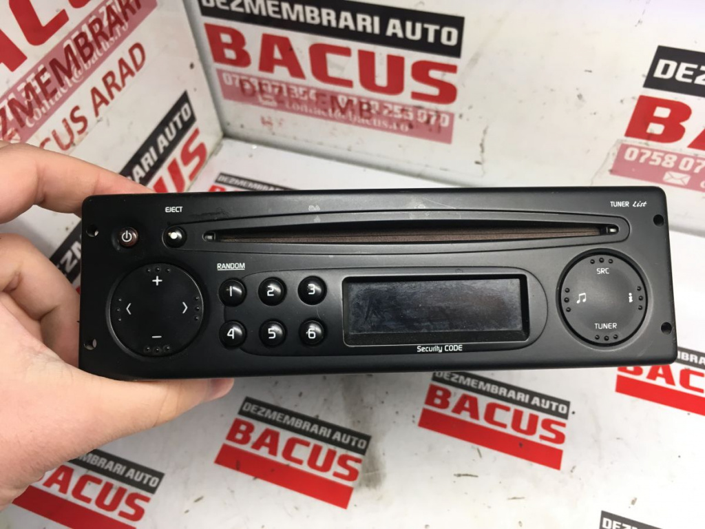 CD Player Renault cod: 8200403537