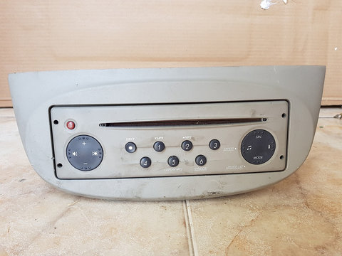 CD Player Renault Twingo II cod 8200446233T 8200446233-B