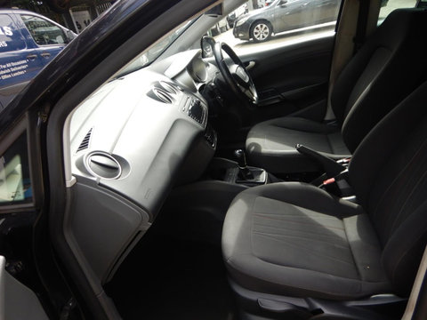 CD player Seat Ibiza 5 2011 HATCHBACK 1.4 i