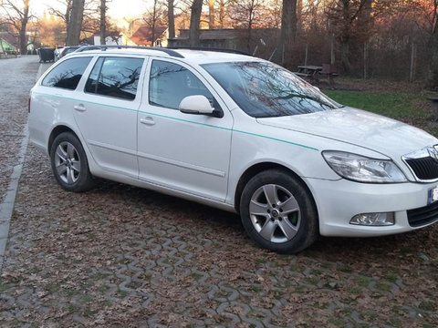 CD player Skoda Octavia 2 2009 1,9 1.9